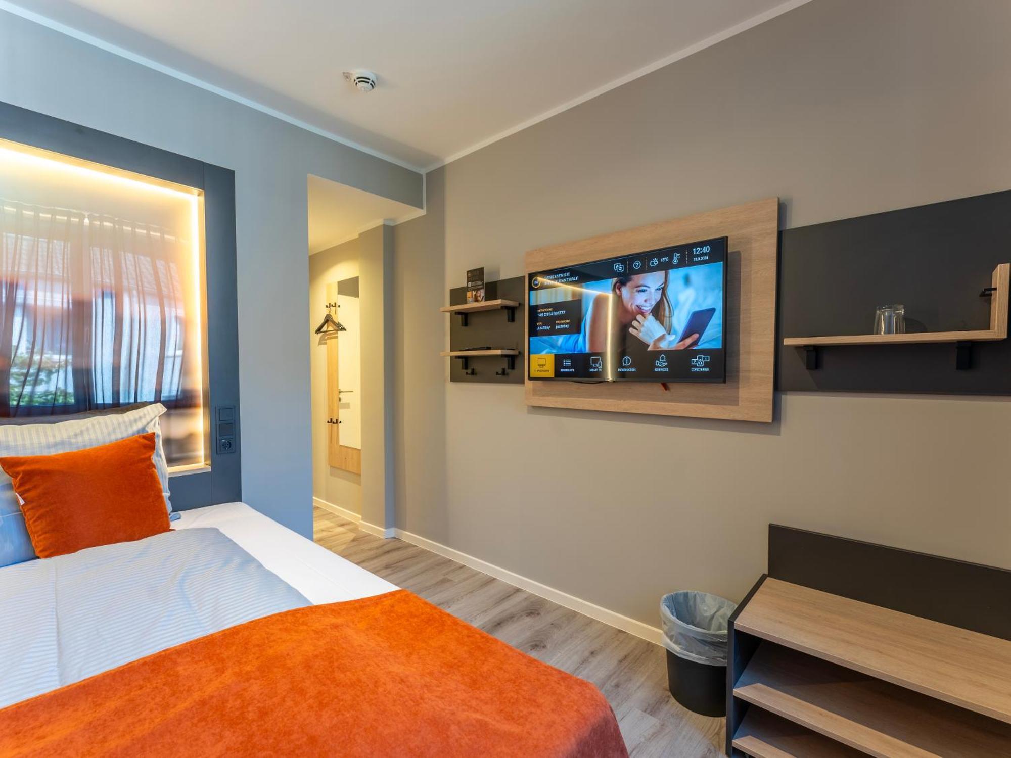 Juststay & Hotel 3*